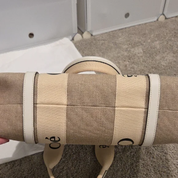 Chloe Medium Woody Tote Bag - Picture 6 of 8